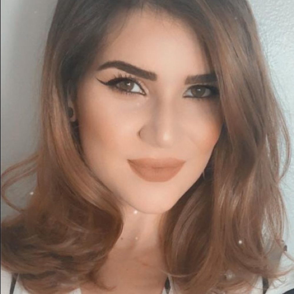 Meet your Posher, Rebecca